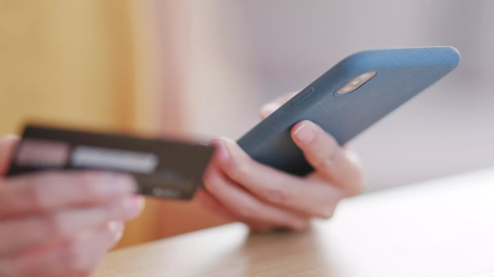 Маркетплейсы объявили о правилах возврата товаров в праздники