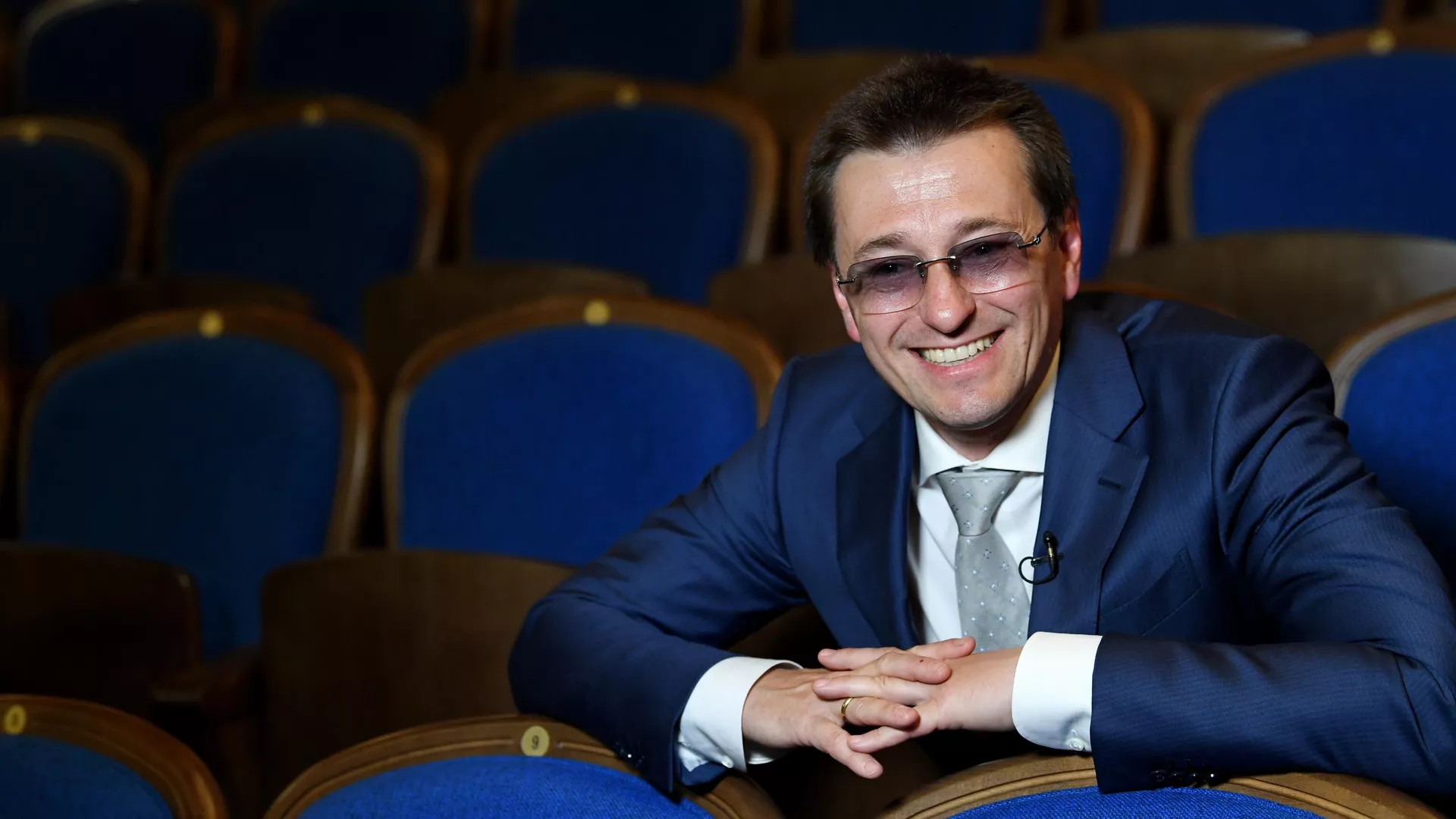 Безруков требует 500 тыс. рублей за маски с его лицом