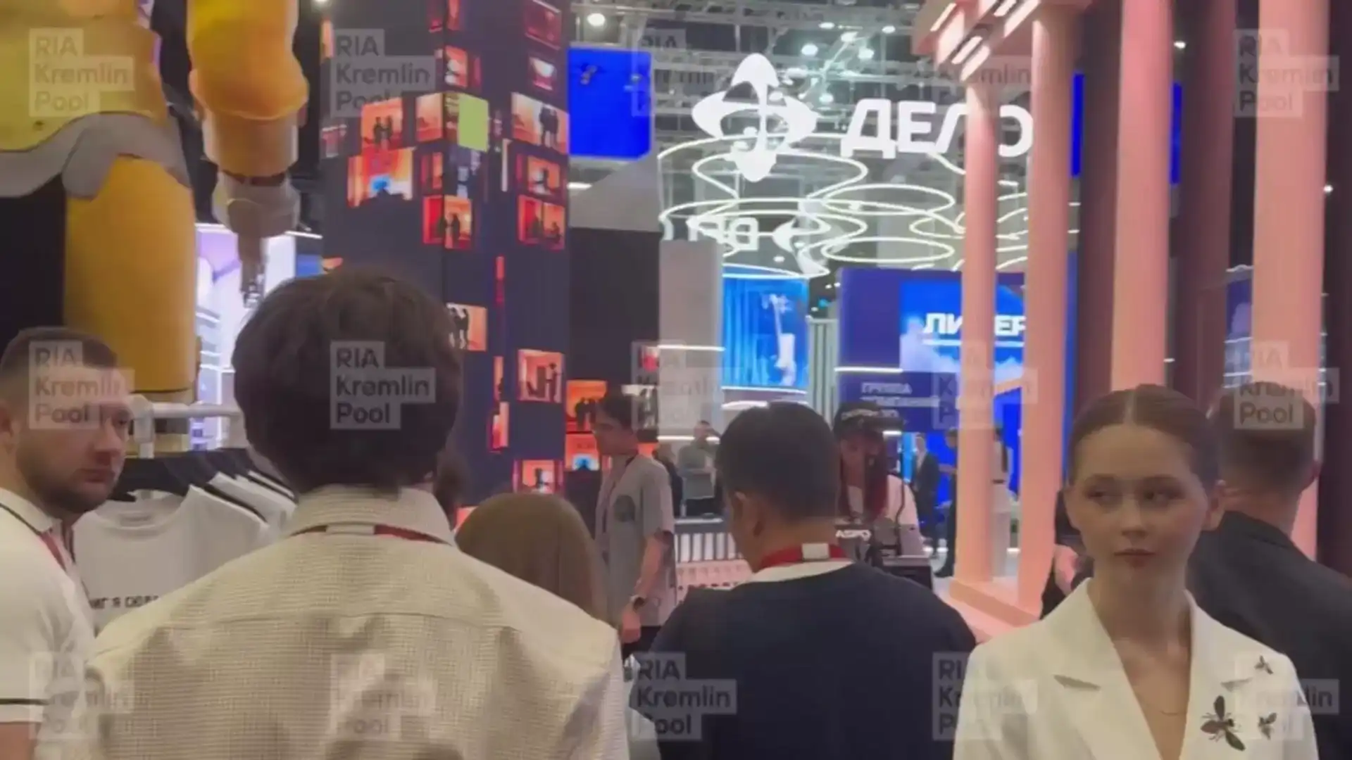 Россияне раскупили шоколад с изображением Путина на маркетплейсах